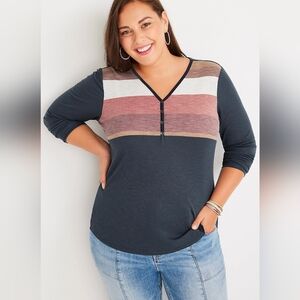 💖Woman Size 0X Maurices Striped Tee 💖